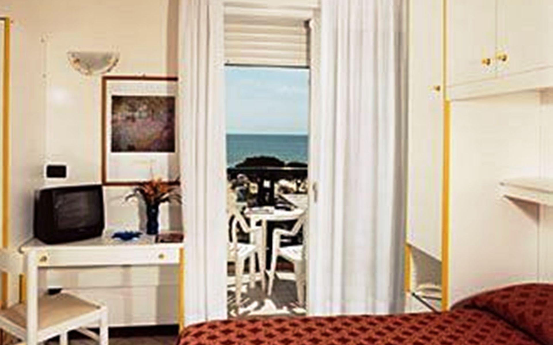 Hotel Kennedy Lido di Jesolo Exterior photo