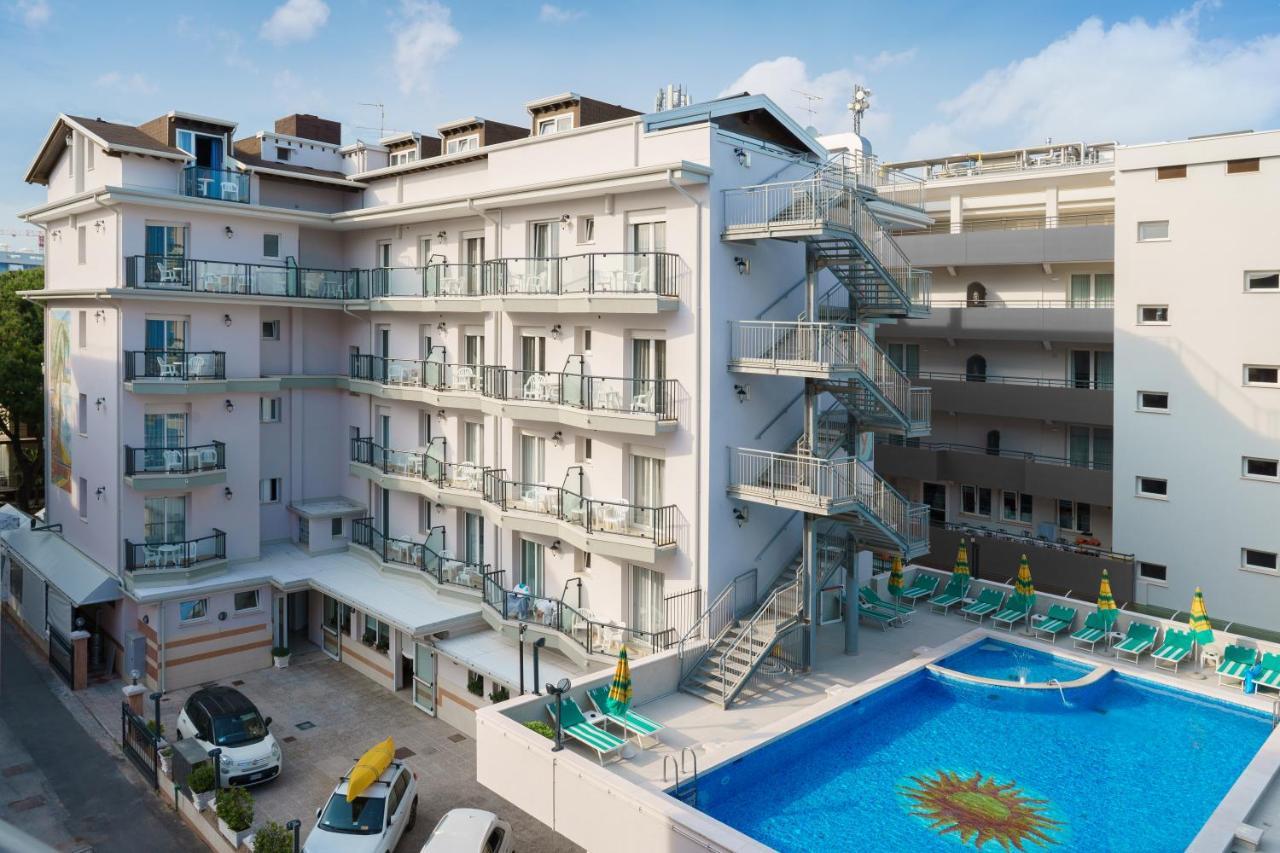 Hotel Kennedy Lido di Jesolo Exterior photo