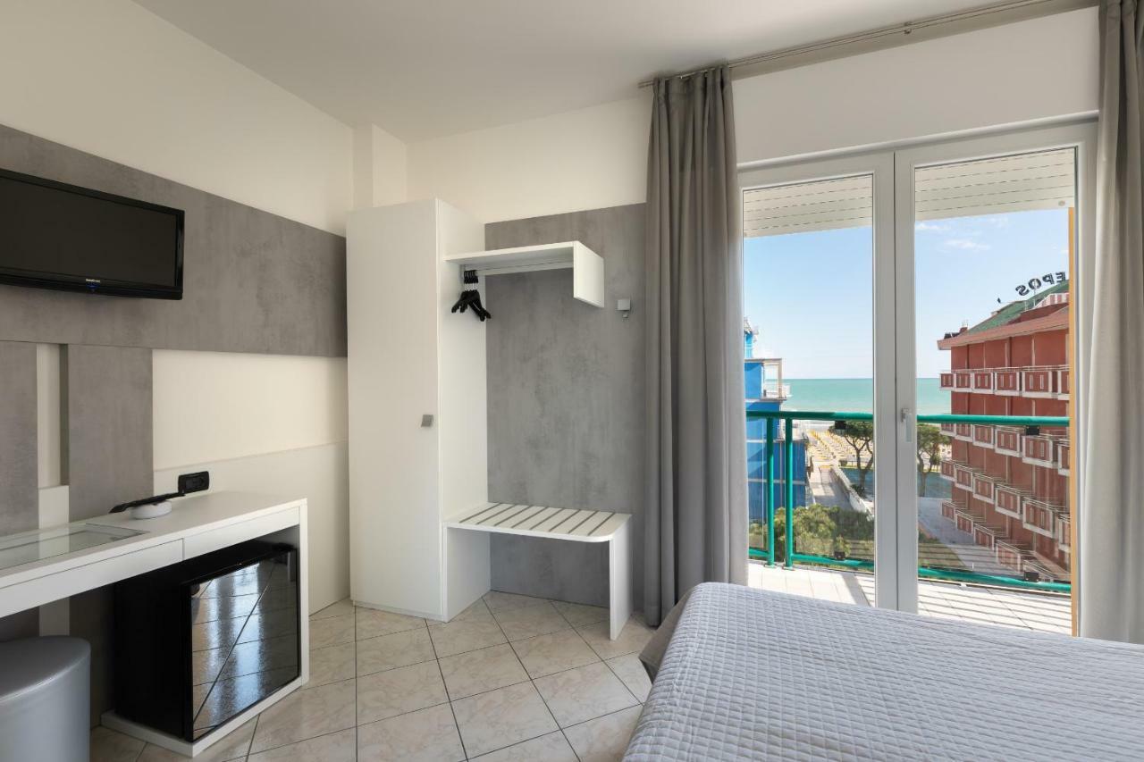 Hotel Kennedy Lido di Jesolo Exterior photo